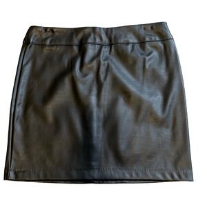3 FOR $15 🙌🏼 Wildcat Small Black Faux Leather Sexy Mini Skirt Vegan